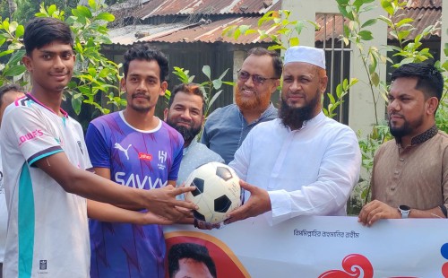 ১৫ নং ওয়ার্ড জামায়াতের উদ্যোগ  মধুপুরে গাছের চারা রোপন, ফুটবল বিতরণ ও  মশক নিধন কার্যক্রমের উদ্বোধন