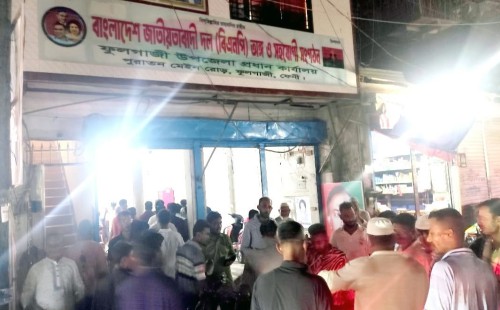 ফুলগাজীতে দলীয় চেয়ারম্যান পদে ৬৯ জন,   সদস্য পদে ২৭৮ জনের বায়োডাটা জমা