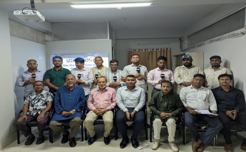 দৈনিক স্টার লাইন পত্রিকার সাংবাদিকদের কর্মশালা অনুষ্ঠিত    মানুষের কল্যানে সাংবাদিকদের ইতিবাচক মানসিকতা নিয়ে কাজ করার আহবান