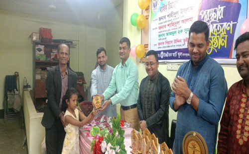 উজ্জীবক আর্ট স্কুলের বার্ষিক চিত্রাংকন প্রতিযোগীতার পুরুষ্কার বিতরণ