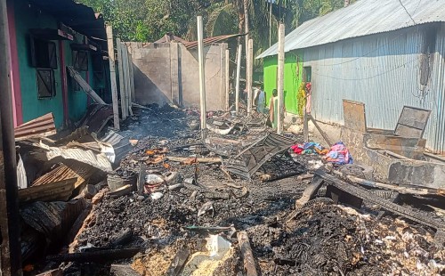দাগনভূঞায় অগ্নিকাণ্ডে ৪ বসতঘর পুড়ে ছাই