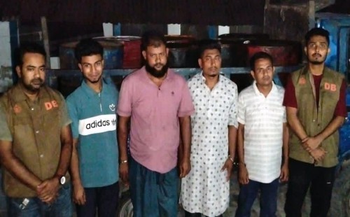 নোয়াখালীতে ১৪শ, লিটার ডিজেলসহ গ্রেপ্তার-৪