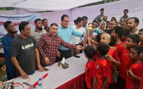 সোনাগাজীতে প্রাবি গোল্ডকাপ ফুটবল ফাইনাল