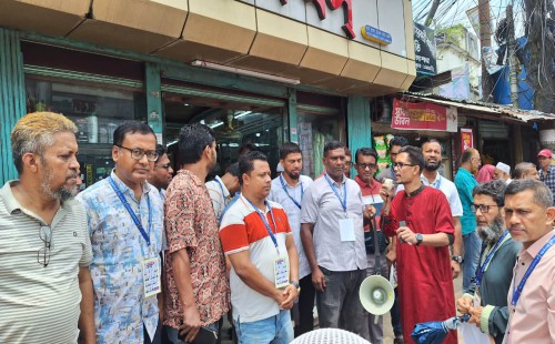 গণসংযোগে ব্যস্ত সময় পার  করছে মিলন-পিপুল প্যানেল
