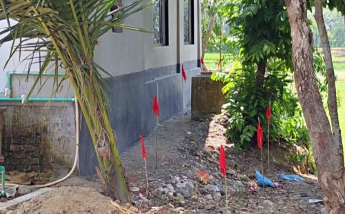 পরশুরামে মসজিদের জমি দখলের চেষ্টা ও মামলা দিয়ে নির্মাণকাজে বাঁধার অভিযোগ