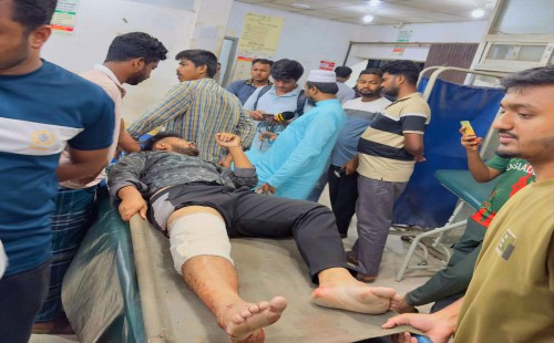 নোয়াখালীতে বাড়ির সামনে জামায়াত কর্মীকে গুলিবিদ্ধ