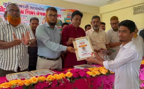 লেমুয়ায় কৃতি শিক্ষার্থীদের সংবর্ধনা