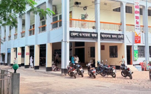 ফেনীতে পরস্পর বিরোধী মামলায়   স্বামী-স্ত্রী কারাগারে!