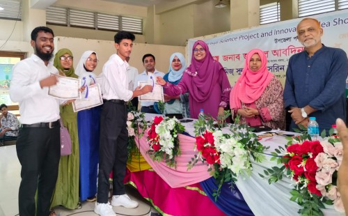 ফেনী সদর উপজেলায় ইনোভেশন আইডিয়া প্রদর্শনী অনুষ্ঠিত  সেরা প্রতিষ্ঠান ফাজিলপুর উচ্চ বিদ্যালয়