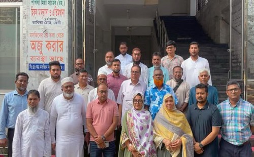 ফেনী চেম্বার অব কমার্স নির্বাচন  পাগলা মিয়া (র.) মাজার জিয়ারতের মাধ্যমে  প্রচারণা শুরু হারুন-সাব্বির প্যানেলের