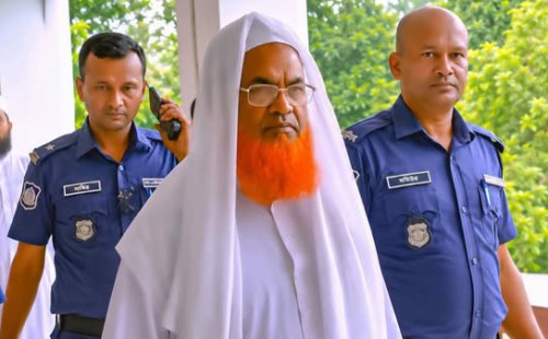 ৩ মামলায় কারাগারে ফেনী আলীয়ার অধ্যক্ষ