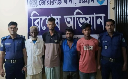 জোরারগঞ্জে ১৯টি ভারতীয় গরু উদ্ধার