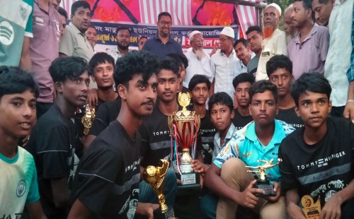 তরুণদের খেলায় রাখতে পারলে পড়াশুনায় থাকতে পারবে-মেধা খাটাতে পারবে  -মন্ত্রী পুত্র তাজওয়ার
